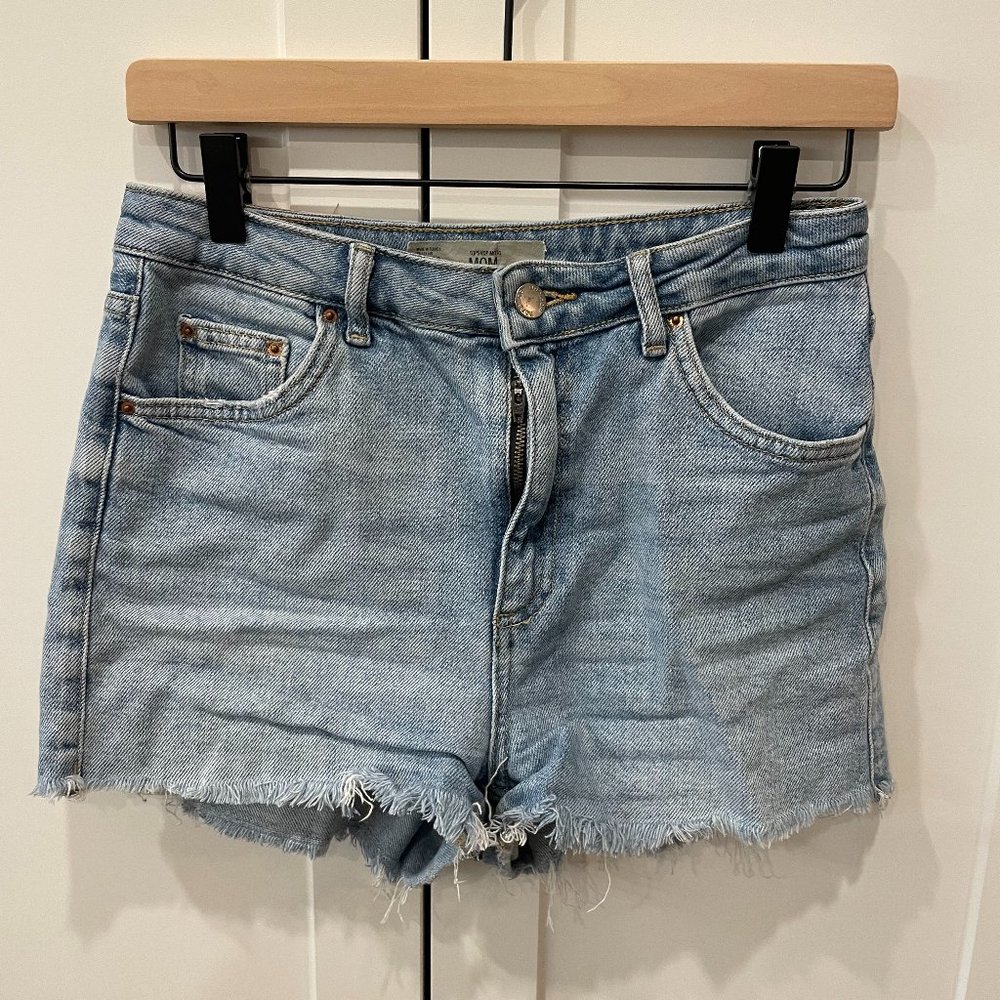 Topshop Motto Mom Cut Off Jean Blue Denim Shorts, Size 6